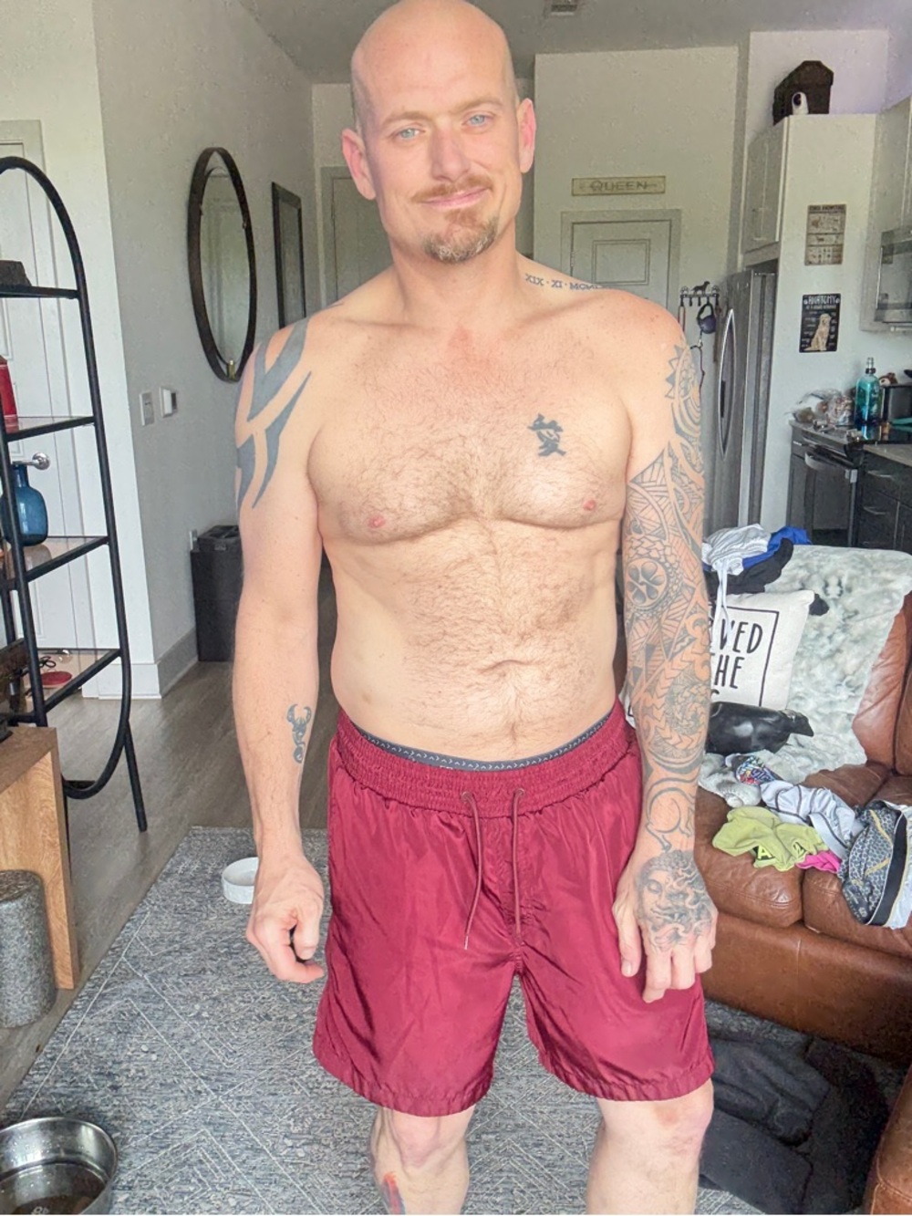 H&M Men's Maroon Athletic Drawstring Shorts